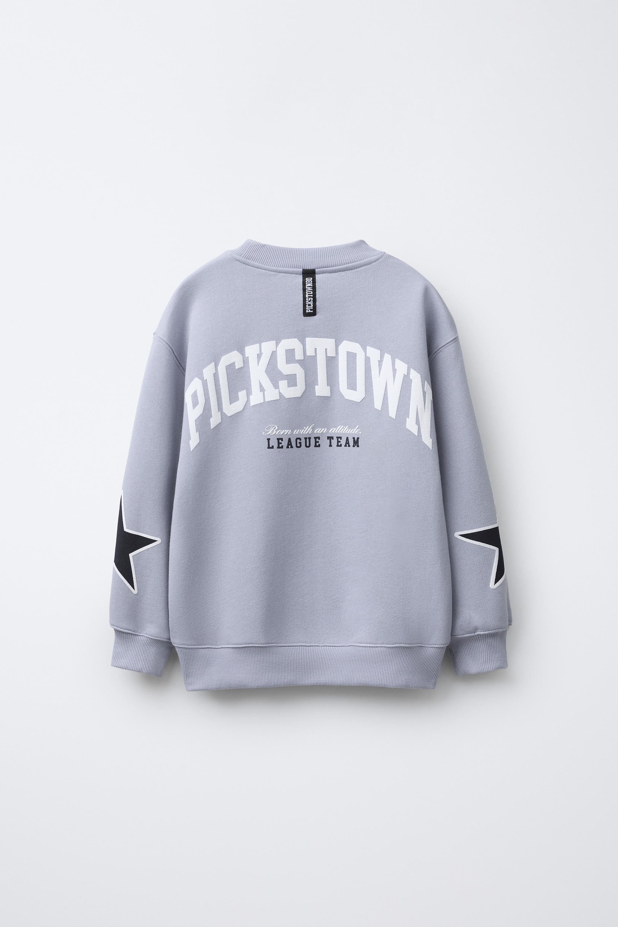 PRINTED NUMBER AND TEXT SWEATSHIRT